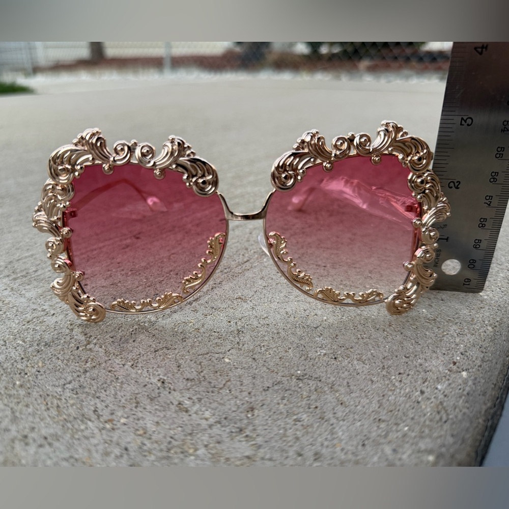 Elegant Gold and Pink Women's Sunglasses